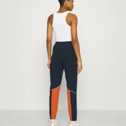 Ellesse RACE TRACK PANT - Pantalon De Survêtement - Green -Ellesse Elegant Boutique a207491b38e147e59ab9dffad36cde06