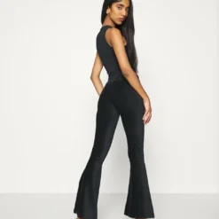 Ellesse FLORIE - Pantalon Classique - Black 8 Ellesse FLORIE - Pantalon Classique - Black -Ellesse Elegant Boutique a3a55a94f1c04274b8c6ac01fab52142