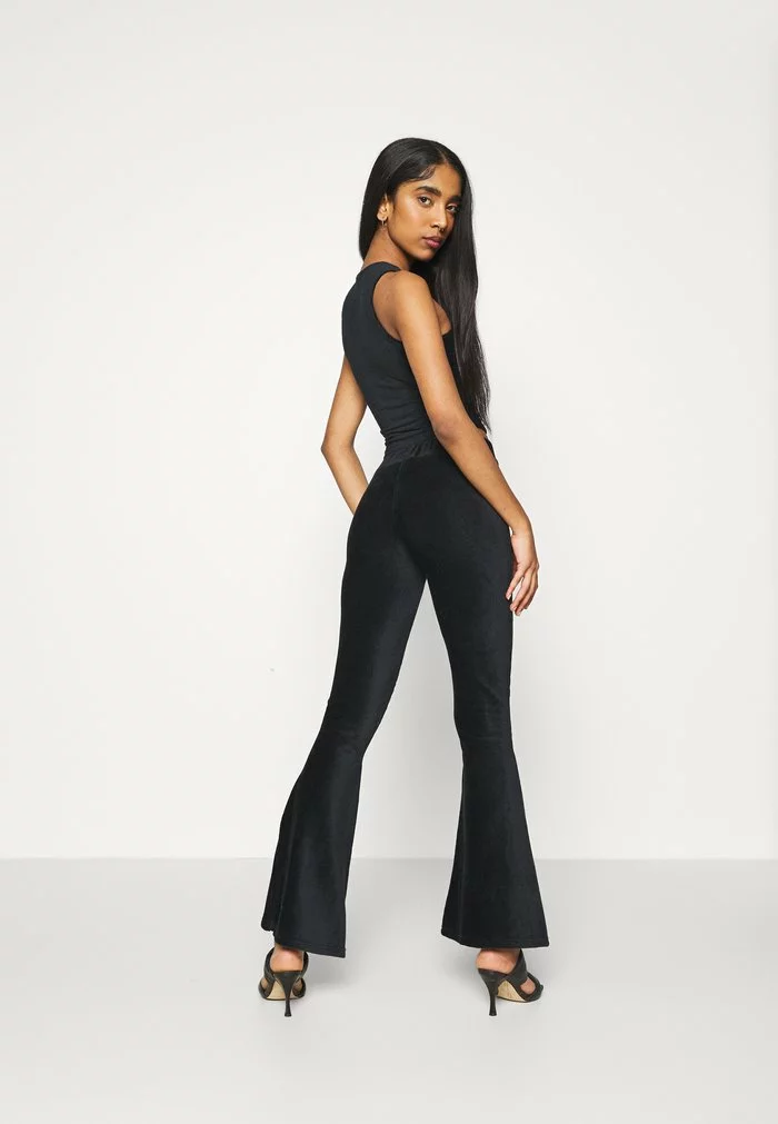 Ellesse FLORIE - Pantalon Classique - Black 3 Ellesse FLORIE - Pantalon Classique - Black – Image 3