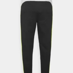 Ellesse PUREA TRACK PANT - Pantalon De Survêtement - Black 4 Ellesse PUREA TRACK PANT - Pantalon De Survêtement - Black -Ellesse Elegant Boutique a3d8fdcdface4e7a8451aebfccf42b66