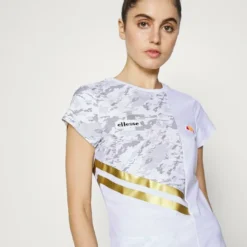 Ellesse INTEGRAL TEE - T-shirt Imprimé - White 9 Ellesse INTEGRAL TEE - T-shirt Imprimé - White -Ellesse Elegant Boutique a69f152b179e4d6b95848c9c773d6f6f