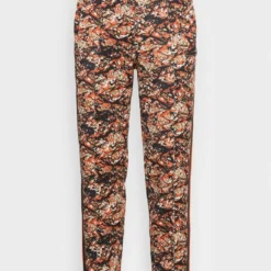 Ellesse NASCOSTO TRACK PANT - Pantalon De Survêtement - Cognac -Ellesse Elegant Boutique a7c5a92b527345d4bb43e7af66a8c1ac