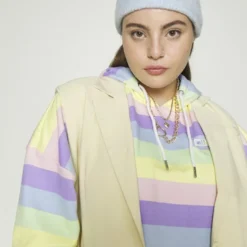 Ellesse PIANIA - Sweatshirt - Multi -Ellesse Elegant Boutique ab8099b1b62c4adab2ce3d920ecb2090