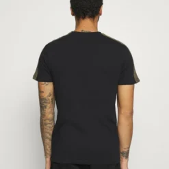 Ellesse CARCANO - T-shirt Imprimé - Black -Ellesse Elegant Boutique b32e306b9cfb4bd6b9458d37b08a21b8