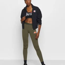 Ellesse PRESELLE - Brassières De Sport à Maintien Normal - Black -Ellesse Elegant Boutique b5c4a7813f704576b8a2fde6ef6b814b