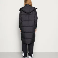 Ellesse DEEP PADDED JACKET - Veste D'hiver - Black -Ellesse Elegant Boutique badb36d142564e3da4579efe1ff36794