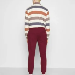 Ellesse NIORO TRACK PANT - Pantalon De Survêtement - Burgundy 7 Ellesse NIORO TRACK PANT - Pantalon De Survêtement - Burgundy -Ellesse Elegant Boutique be267e0d146e40aaae251f1376b1fc07