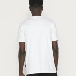 Ellesse VERSO - T-shirt Imprimé - White 7 Ellesse VERSO - T-shirt Imprimé - White -Ellesse Elegant Boutique c77d20469550475abb5fd5e85516776a