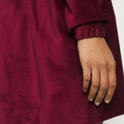 Ellesse BINKS - Robe De Jour - Burgundy -Ellesse Elegant Boutique d02fe80fa688426e83e9abe4e87bfc04