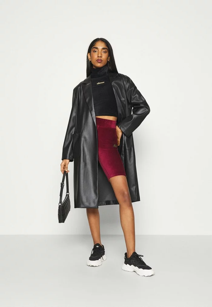 Ellesse HOLLIE - T-shirt à Manches Longues - Black 2 Ellesse HOLLIE - T-shirt à Manches Longues - Black – Image 2