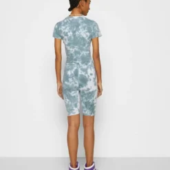 Ellesse TOUR TIE DYE - Short - Green/white -Ellesse Elegant Boutique d654a6fd224444baa5c5bd0aa699bb84