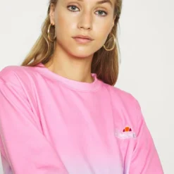 Ellesse FORDHAV FADE - Sweatshirt - Pink 9 Ellesse FORDHAV FADE - Sweatshirt - Pink -Ellesse Elegant Boutique d6a0c4a14f4748e9bf057ac0398d5ee6