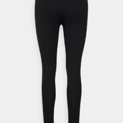 Ellesse HOLLINA SHIRT & LEGGING - Pyjama - Black -Ellesse Elegant Boutique d8cbc869bea84738bcc48133ef652364