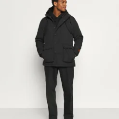 Ellesse FRAZIA JACKET - Veste D'hiver - Black 15 Ellesse FRAZIA JACKET - Veste D'hiver - Black -Ellesse Elegant Boutique d948e5d6bb07427e8a5ba2d7f9c78daa