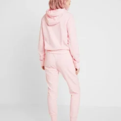 Ellesse FRIVOLA - Pantalon De Survêtement - Light Pink -Ellesse Elegant Boutique da57846239be436e81a584874d703f79