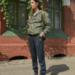 Ellesse SARENTINO JOG PANTS - Pantalon De Survêtement - Black 10 Ellesse SARENTINO JOG PANTS - Pantalon De Survêtement - Black -Ellesse Elegant Boutique de0209c4e7454112aff8554e757013cc