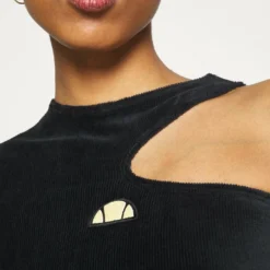 Ellesse MARGIOT - T-shirt Imprimé - Black -Ellesse Elegant Boutique e356e28cf50f447db0630c586da66ff9