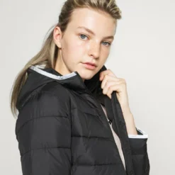 Ellesse PURDS JACKET - Veste D'hiver - Black 11 Ellesse PURDS JACKET - Veste D'hiver - Black -Ellesse Elegant Boutique e5d8e826db1f4ed9b4945ff741bd5f8c