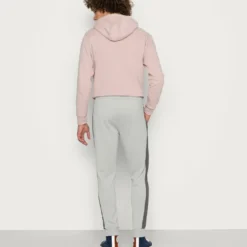 Ellesse USATO TRACK PANT - Pantalon De Survêtement - Light Grey -Ellesse Elegant Boutique e5f2cb552c94441e9218fc22bd0e6a43