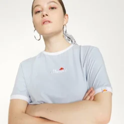 Ellesse DERLA CROP - T-shirt Basique - Light Blue -Ellesse Elegant Boutique e7e8f82381434375bbe30e4262e7dc65