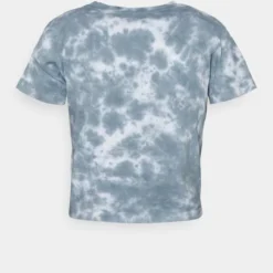 Ellesse VIKINS TIE DYE CROP - T-shirt Imprimé - Green/white 16 Ellesse VIKINS TIE DYE CROP - T-shirt Imprimé - Green/white -Ellesse Elegant Boutique eac36e77dc7a483a9d63cd0a86be24be