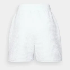 Ellesse CUSTACIN - Short - White -Ellesse Elegant Boutique f36551cb15e2456d8a4dd51dc7c971cc