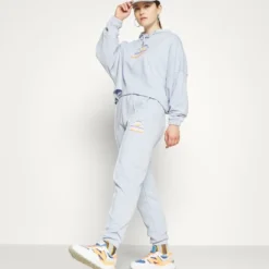 Ellesse DOPO OH HOODY - Sweatshirt - Light Blue -Ellesse Elegant Boutique f46d61c798c243c6bc24bd554064d281