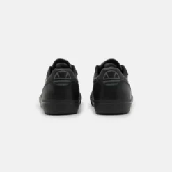 Ellesse VENO - Baskets Basses - Black -Ellesse Elegant Boutique f88ad3b1421a4eba84fe1ab542253e76