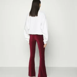 Ellesse FLORIE - Pantalon Classique - Burgundy 7 Ellesse FLORIE - Pantalon Classique - Burgundy -Ellesse Elegant Boutique fba7bfcb1177496fae01c60813a812e6